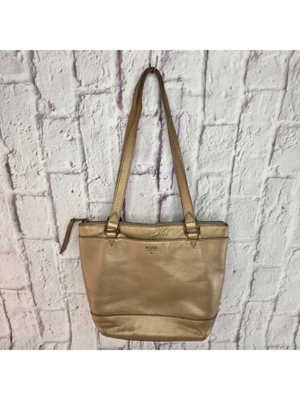 Fossil Gold Metallic Leather Womens Purse Tote Handbag With Zip Closure Issue